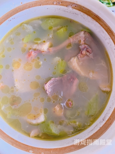 草莓香蕉榴莲丝瓜十八岁可以吃吗，营养分析与食用建议草莓香蕉榴莲丝瓜十八岁可以吃吗免费