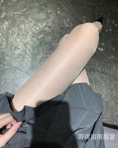 丝袜亚洲精品中文字幕一区，时尚与文化的完美融合亚洲丝 袜 制 服