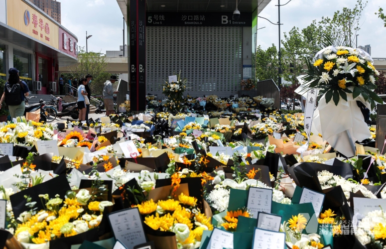 午夜亚洲国产理论，飘花中文新闻资讯午夜飘云