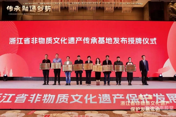 国内精品久久人，探寻文化传承与发展的新篇章
国内精品久久人—文化传承与创新的引领者